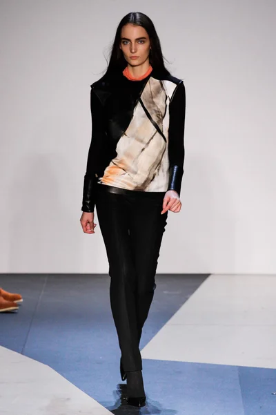 Look 35